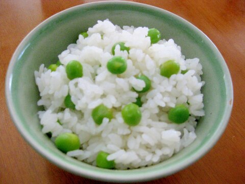 ふっくら美味しい！グリンピースご飯♪